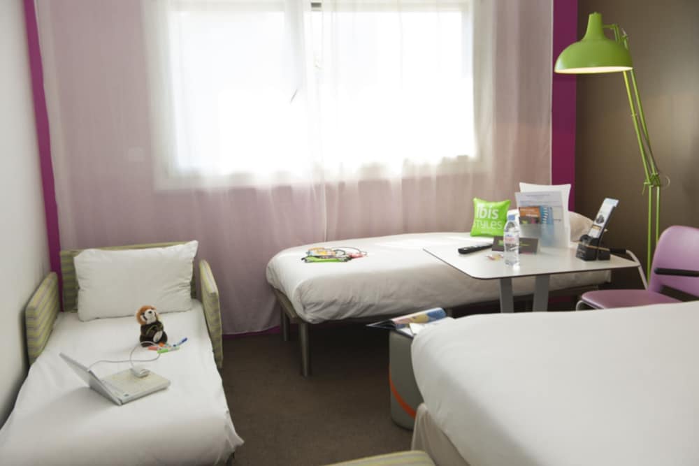ibis styles annemasse geneve