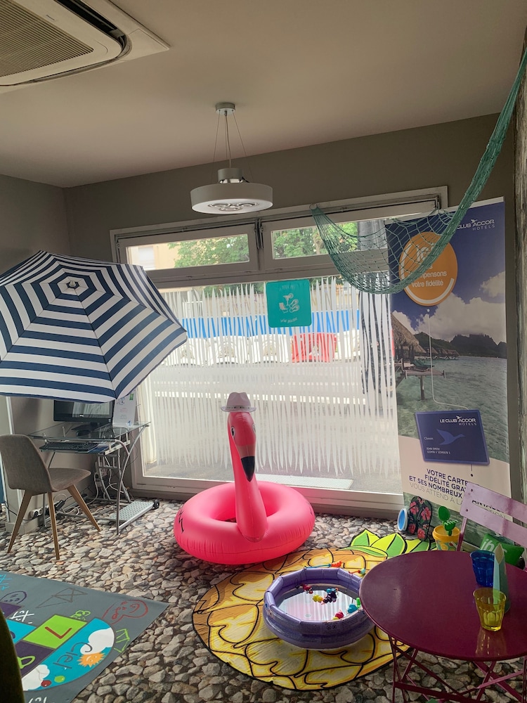 ibis styles annemasse geneve