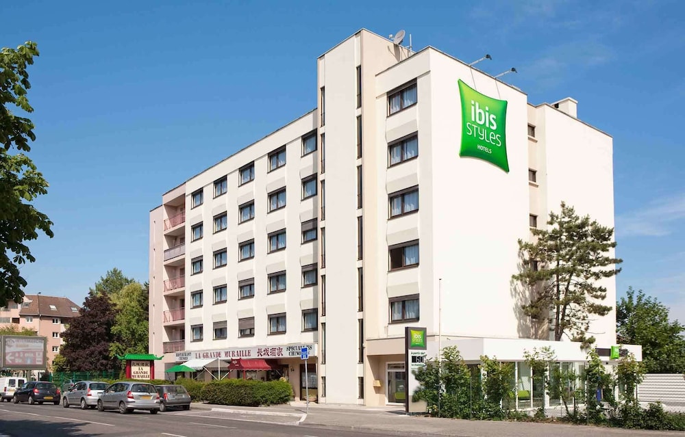 ibis styles annemasse geneve