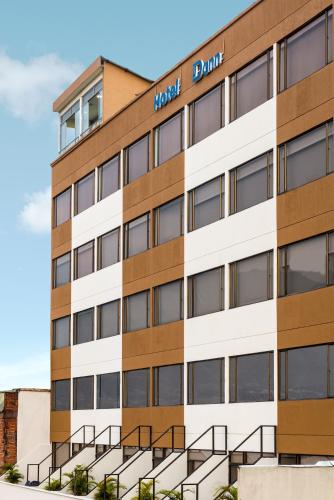 hotel dann combeima