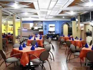 hotel dann combeima