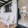 freedom hostel rainbow beach
