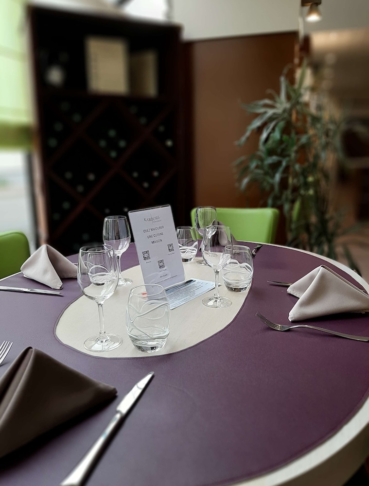 kyriad nevers centre