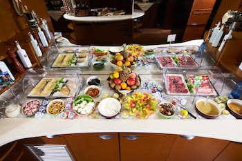 kyriad nevers centre