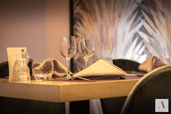 kyriad nevers centre