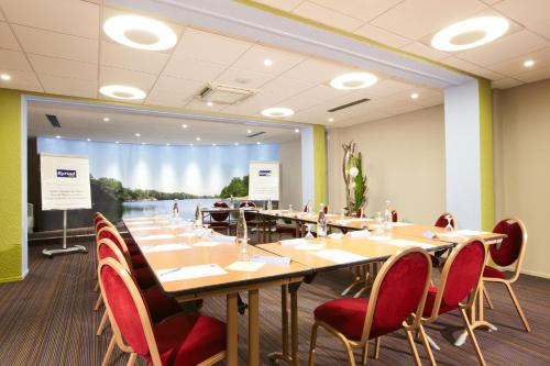 kyriad nevers centre
