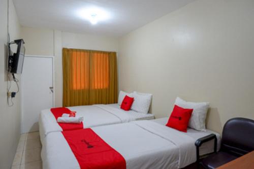 reddoorz near ahmad yani monument park kudus