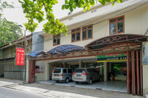 reddoorz near ahmad yani monument park kudus