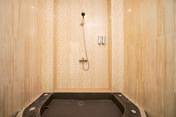 hidden padma retreat