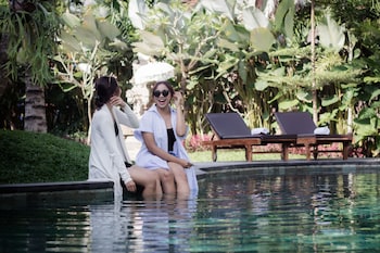 hidden padma retreat