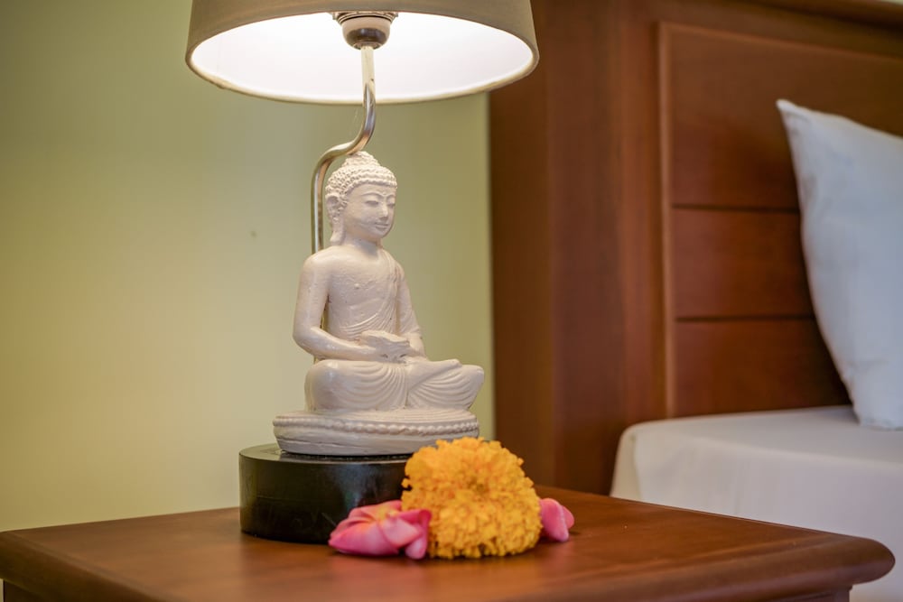 hidden padma retreat