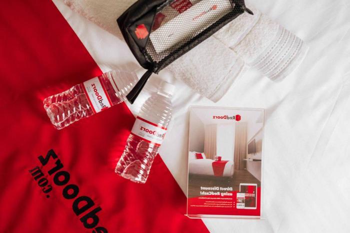 reddoorz taman royal tangerang