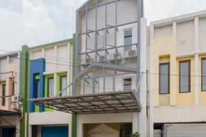 reddoorz taman royal tangerang