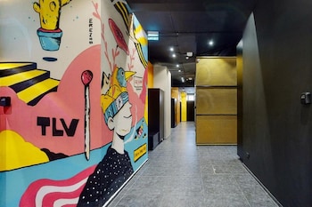 colorbox an autonomous hotel by loginn