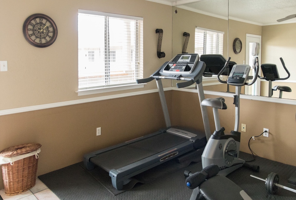 vineyard court designer suites hotel