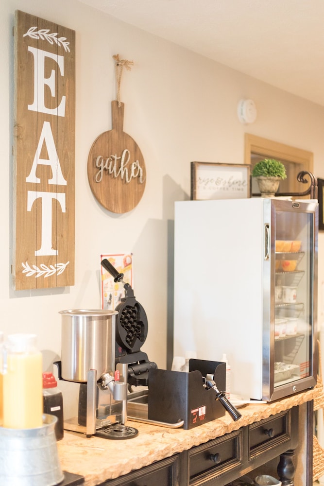 vineyard court designer suites hotel