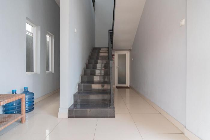 formerly reddoorz syariah plus tuparev cirebon 3