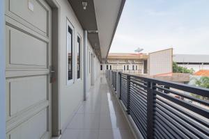 formerly reddoorz syariah plus tuparev cirebon 3