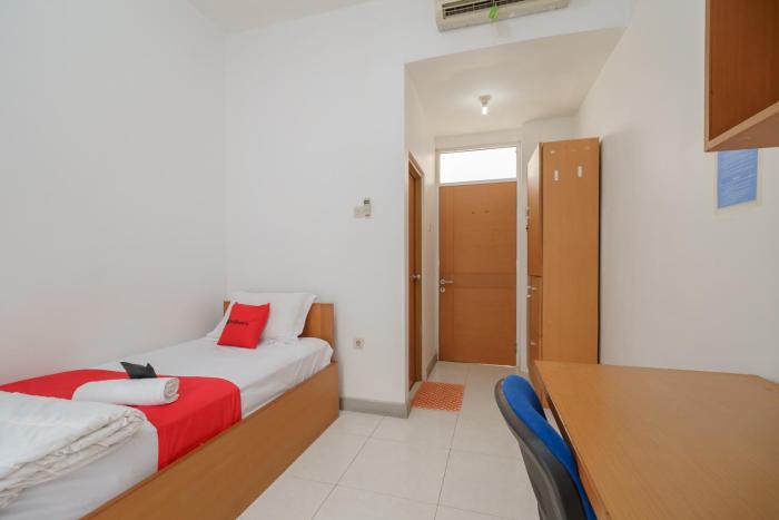 reddoorz syariah plus wisma bougenville karawaci