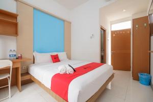 reddoorz syariah plus wisma bougenville karawaci