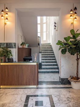 Villa Monty Banks,,4 star