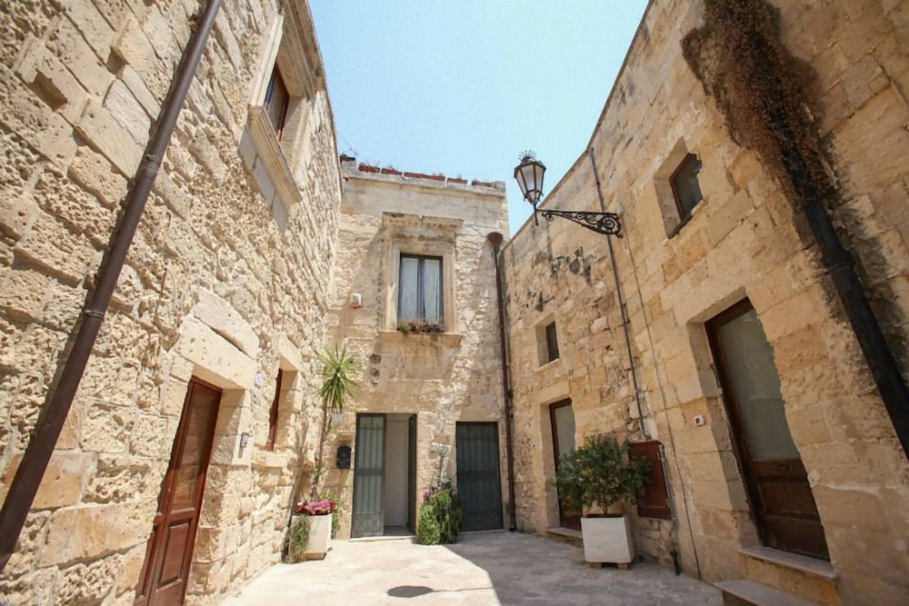 bandb demetra