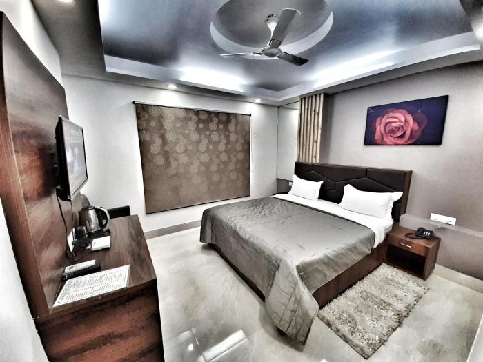 airport hotel delhi aerocity