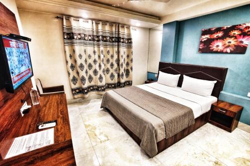airport hotel delhi aerocity