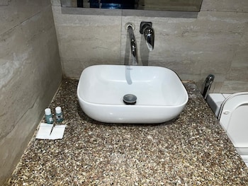Hotel The Nilsa,Shahdara,3 star