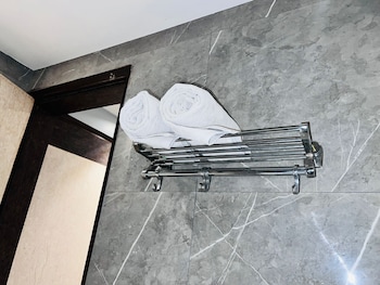 Hotel The Nilsa,Shahdara,3 star
