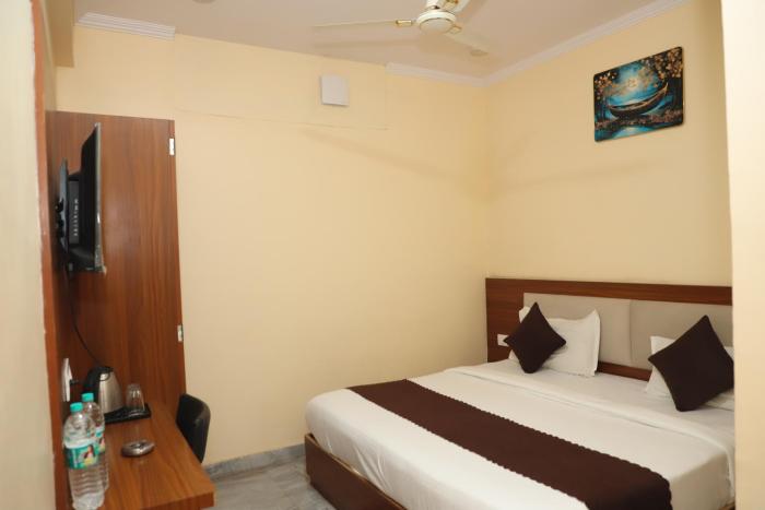oyo 82686 hotel relax