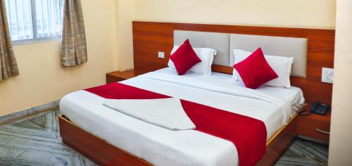 Oyo 82686 Hotel Relax,Rohini Nagar,Jagatpura 7No.Bus Stand,Bnd Icici Ban, 177,2 star