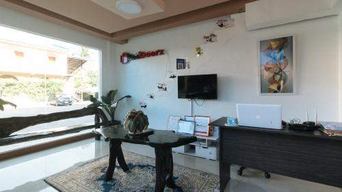 reddoorz plus near municipality of luisiana laguna