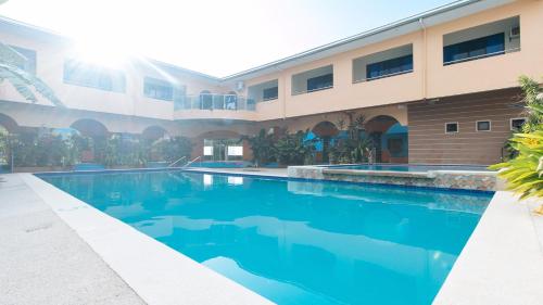 reddoorz plus near municipality of luisiana laguna