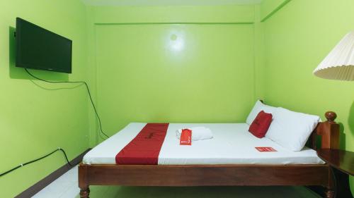 reddoorz plus near municipality of luisiana laguna