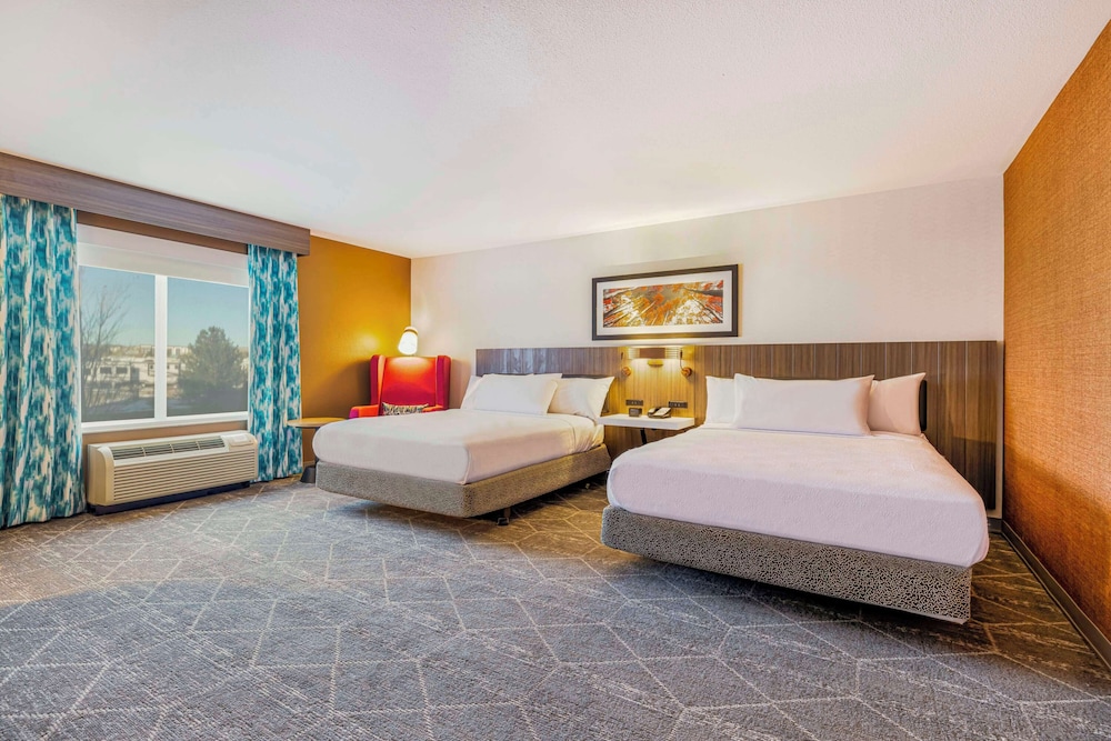 hilton garden inn colorado springs airport