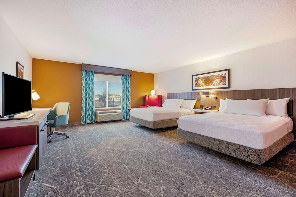 hilton garden inn colorado springs airport