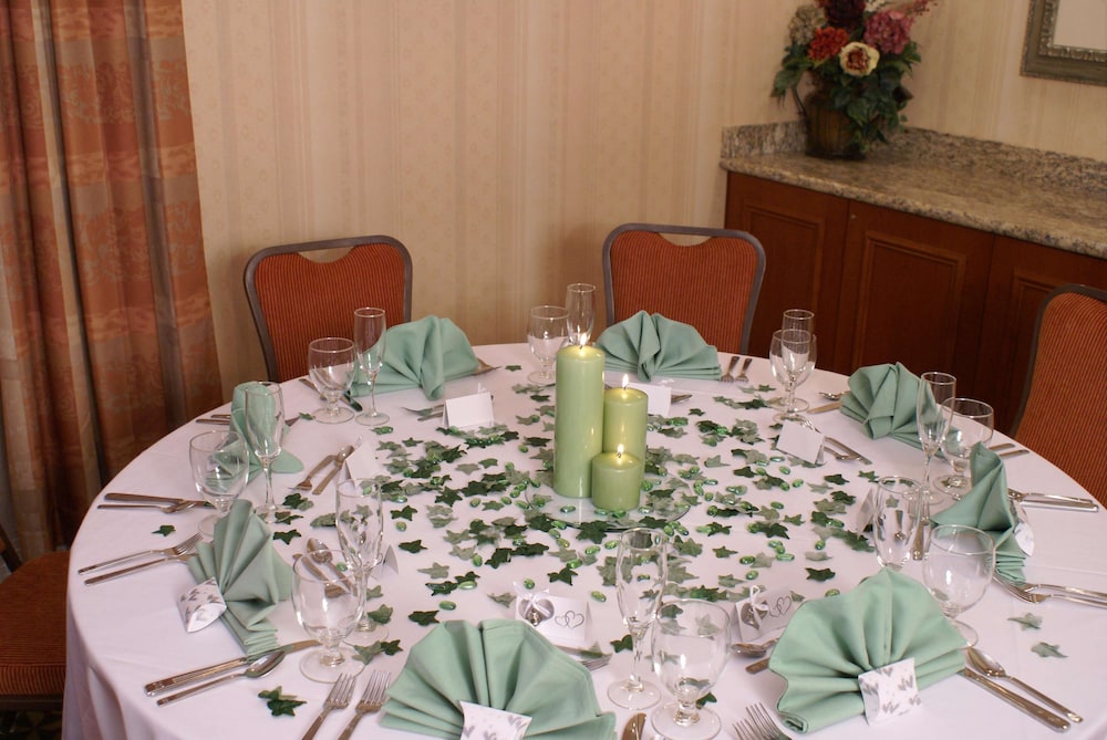 hilton garden inn colorado springs airport
