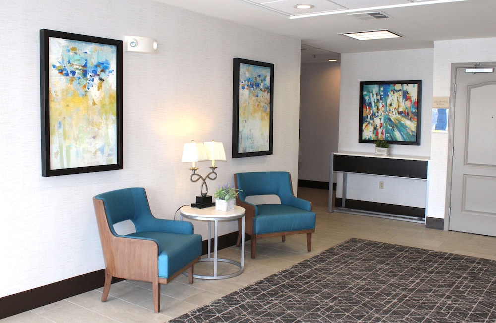 hilton garden inn colorado springs airport