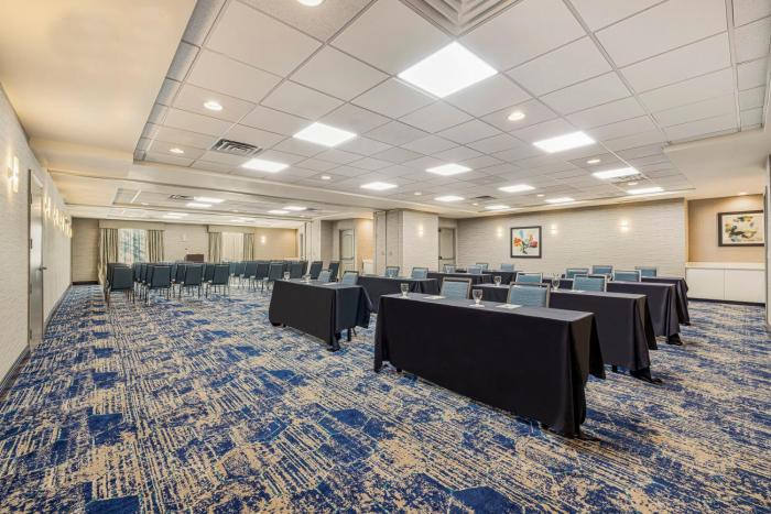 hilton garden inn colorado springs airport