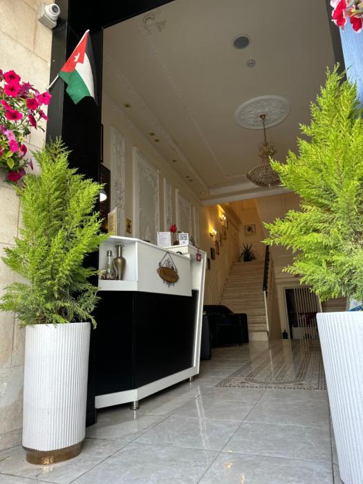 city citadel hotel amman