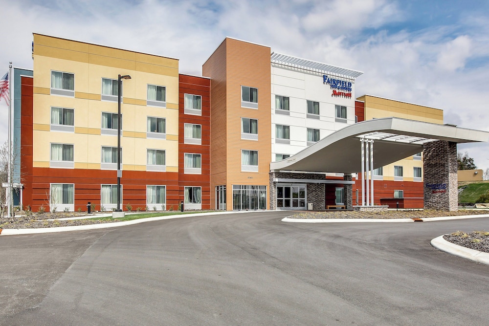 fairfield inn and suites columbia