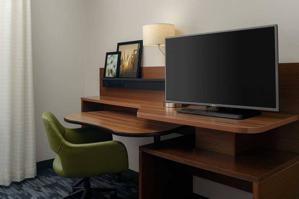 fairfield inn and suites columbia