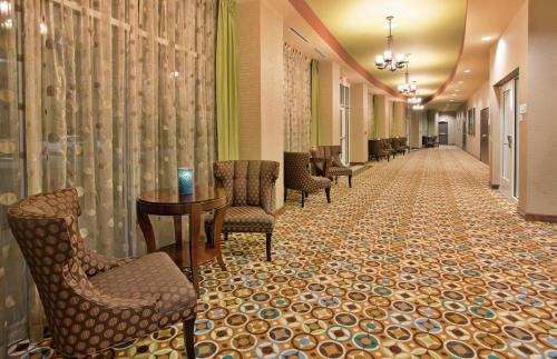 holiday inn columbia east by ihg