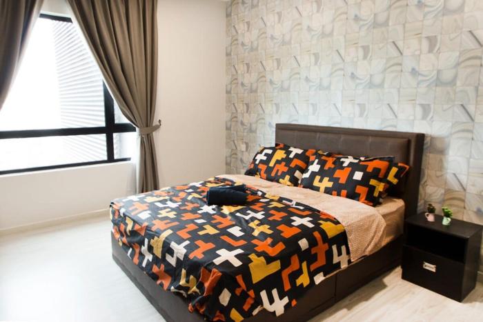 modern high floor suasana suites 05 in jb