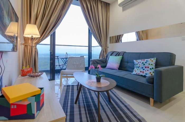 3br dpristine suite stunning views and near legoland