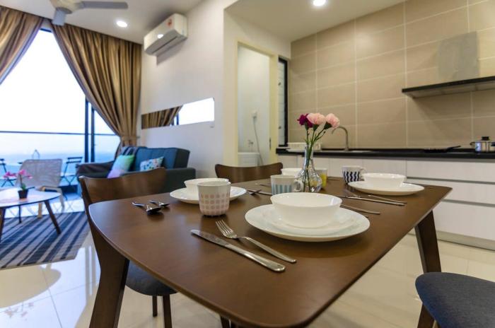 3br dpristine suite stunning views and near legoland