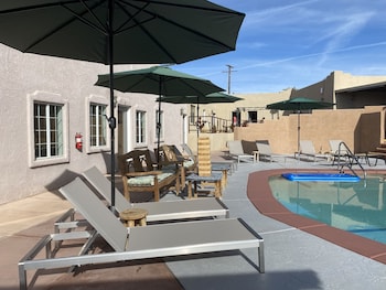 desert hot springs