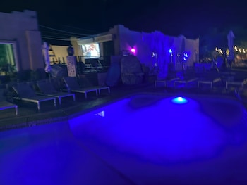 mi kasa hot springs 420 adults only clothing optional