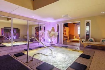 mi kasa hot springs 420 adults only clothing optional